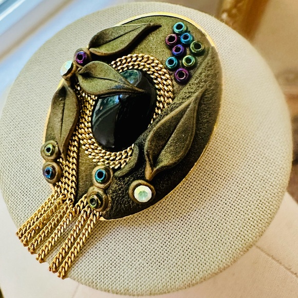 Vintage Brooch Pendant by luxury designer Marena - Picture 3 of 14